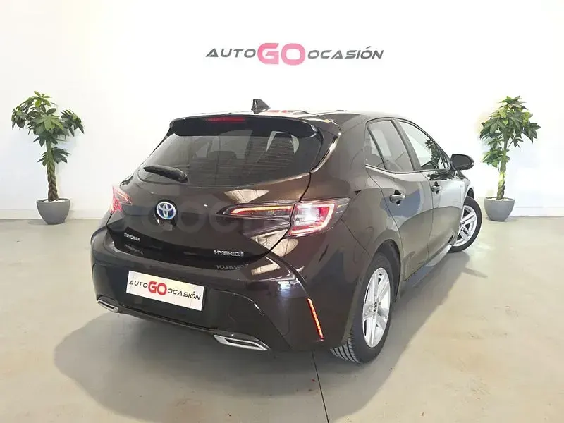 Usado Toyota Corolla Advance 180 CV (132 kW) 2021 Marrón Berlina