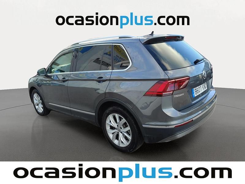 Usado VW Tiguan Sportline 150 CV (110 kW) 2018 Gris SUV