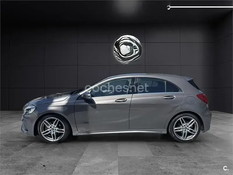 Usado Mercedes A200 136 CV (100 kW) 2018 Gris / plata Berlina