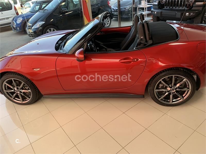 Usado Mazda MX5 Luxury 160 CV (117 kW) 2016 Rojo Descapotable