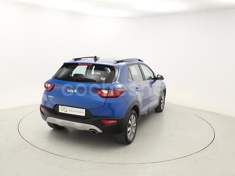 Usado Kia Stonic 100 CV (73 kW) 2024 Azul SUV
