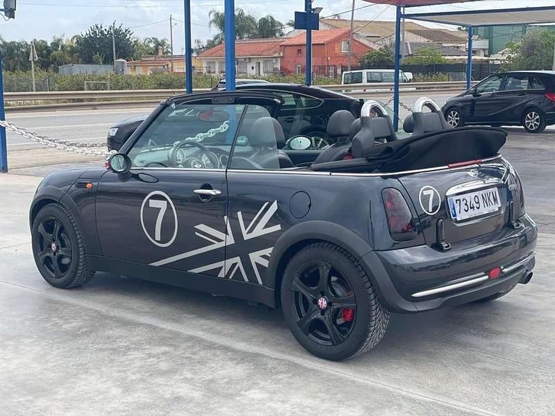 Usado Mini Cooper Cabriolet 116 CV (85 kW) 2005 Negro Descapotable
