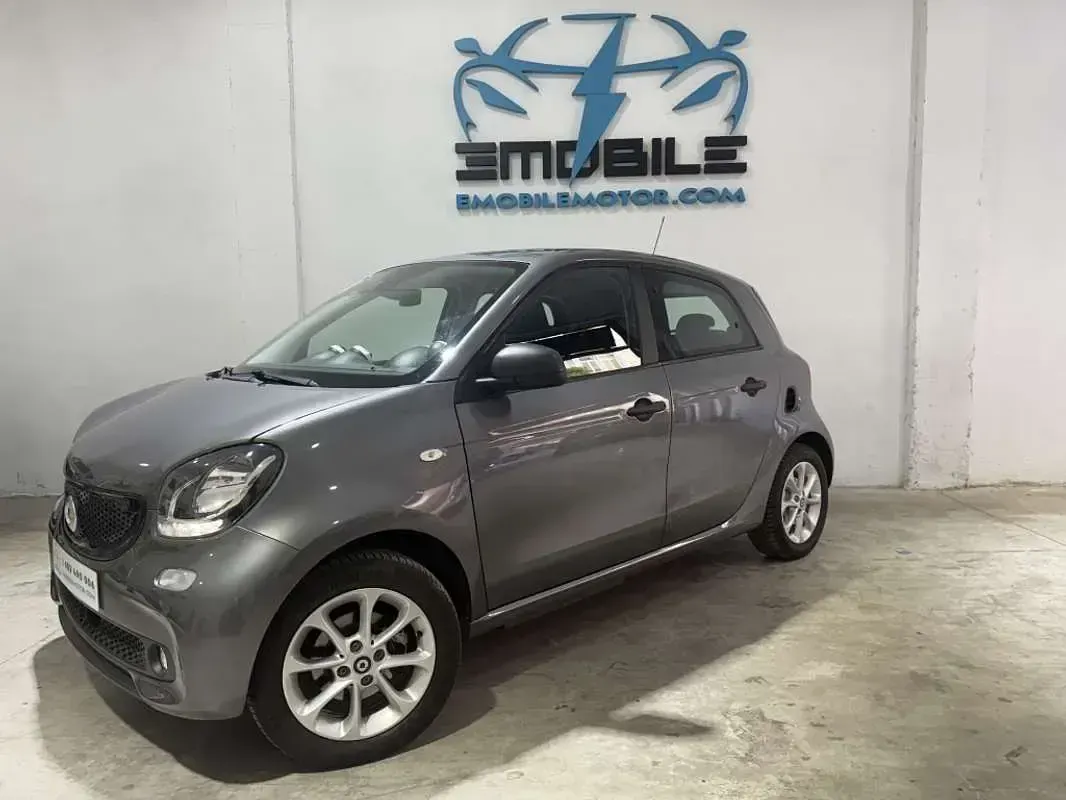 Usado Smart ForFour Electric Drive 60 kW (82 CV) 2019 Gris Utilitario