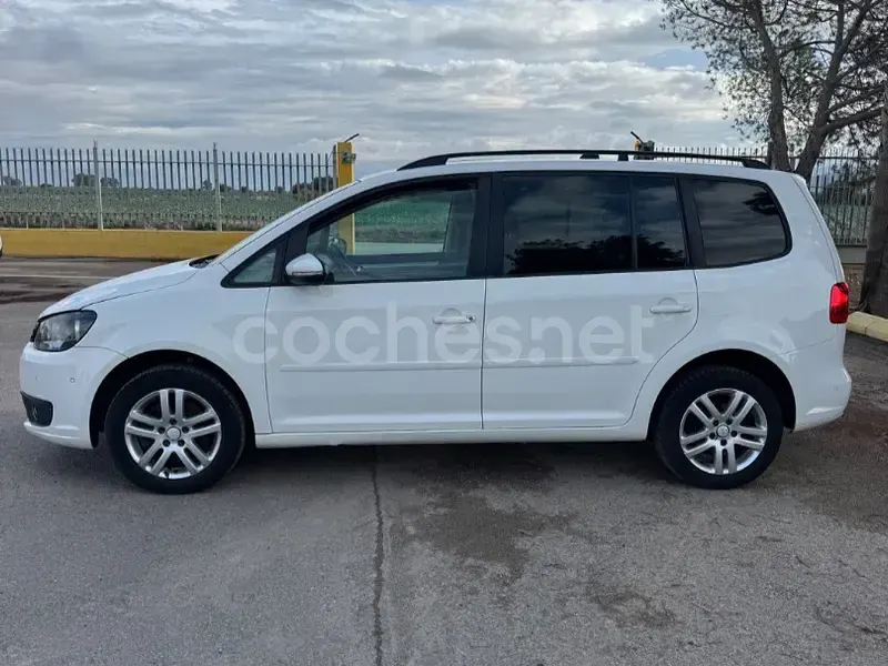 Usado VW Touran Highline 140 CV (102 kW) 2009 Blanco Monovolumen