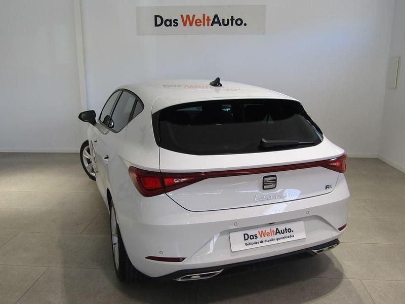Usado Seat Leon FR 150 CV (110 kW) 2024 Blanco Utilitario