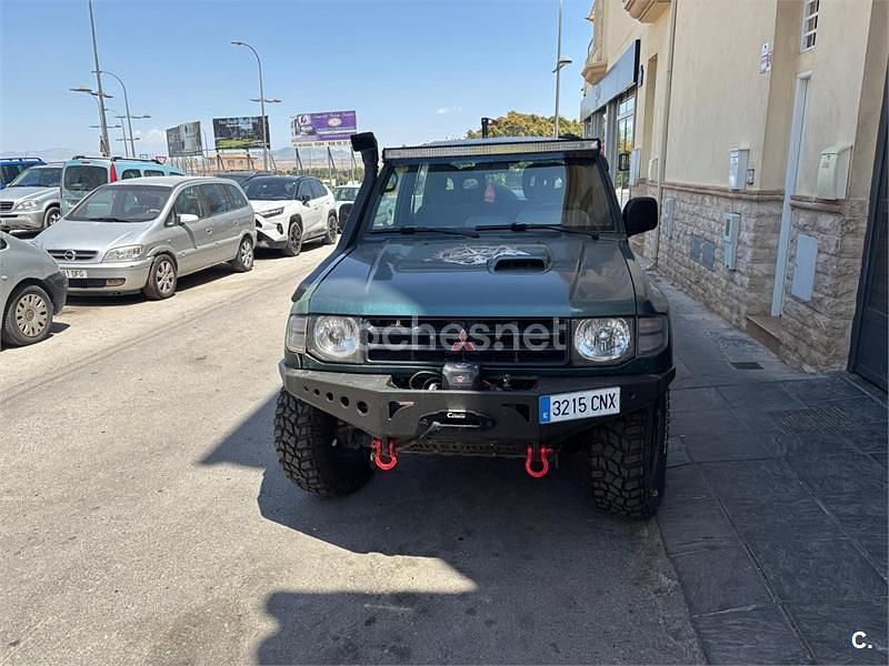 Verde Usado 2003 Mitsubishi Montero Sport Plus SUV | 9000 € - Imagen 1/4