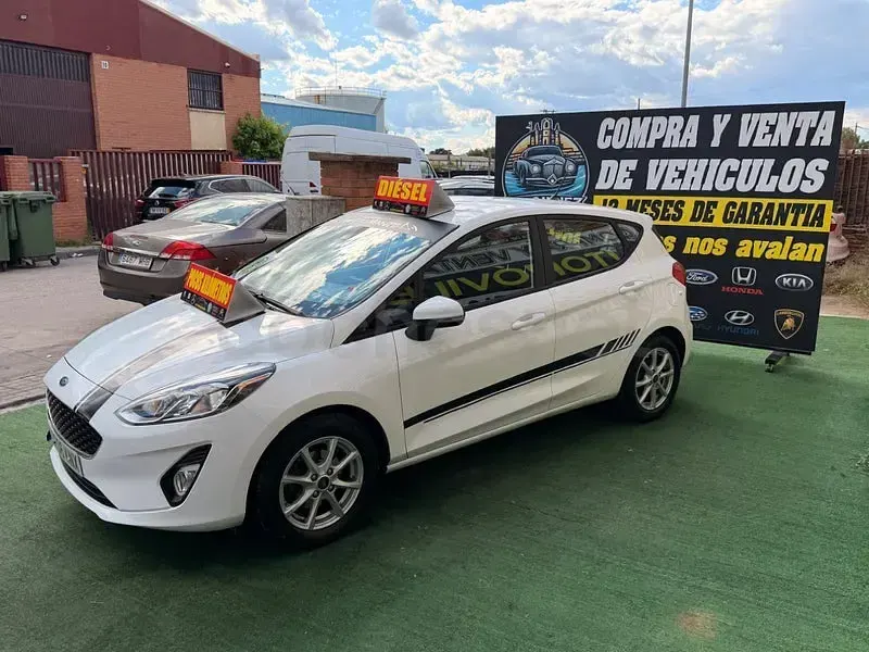 Usado Ford Fiesta Active 85 CV (62 kW) 2020 Blanco Utilitario