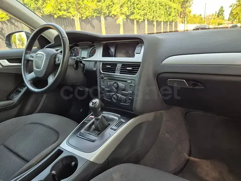 Usado Audi A4 143 CV (105 kW) 2010 Negro Berlina