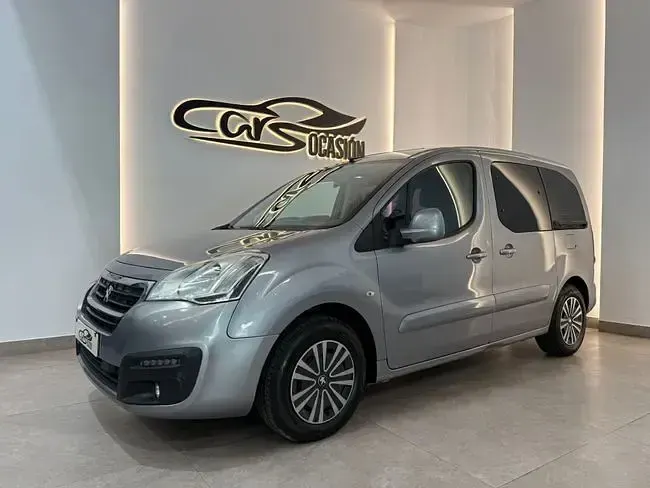 Usado Peugeot Partner Style 120 CV (88 kW) 2015 Gris