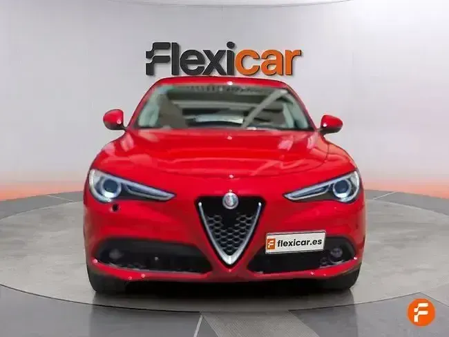 Usado Alfa Romeo Stelvio Executive 210 CV (154 kW) 2019 Rojo SUV