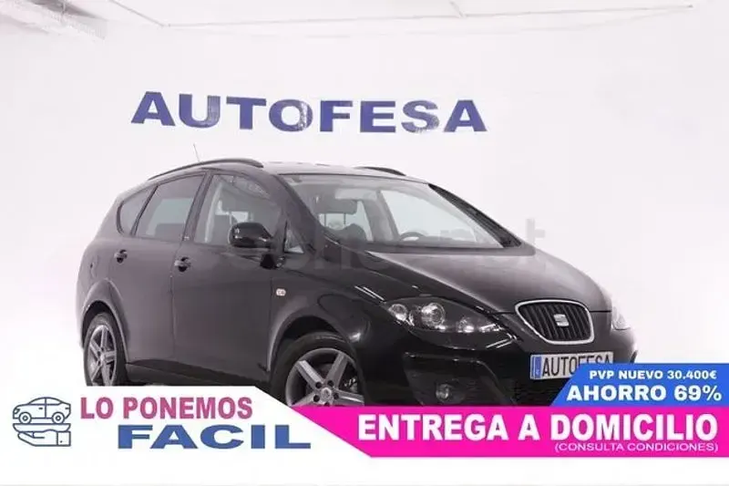 Usado Seat Altea I-Tech 105 CV (77 kW) 2015 Negro Familiar