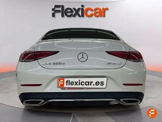 Usado Mercedes CLS300 245 CV (180 kW) 2019 Blanco Berlina