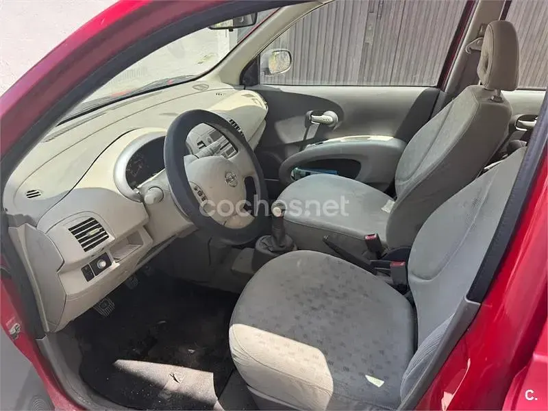 Usado Nissan Micra Visia+ 80 CV (58 kW) 2003 Rojo Utilitario