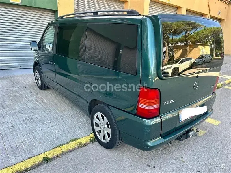 Usado Mercedes V220 122 CV (89 kW) 2003 Verde Monovolumen