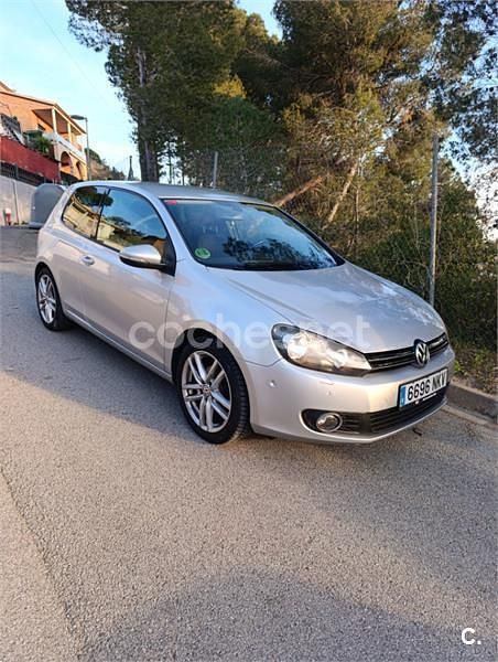 Usado VW Golf VI Advance 105 CV (77 kW) 2011 Gris / plata Utilitario