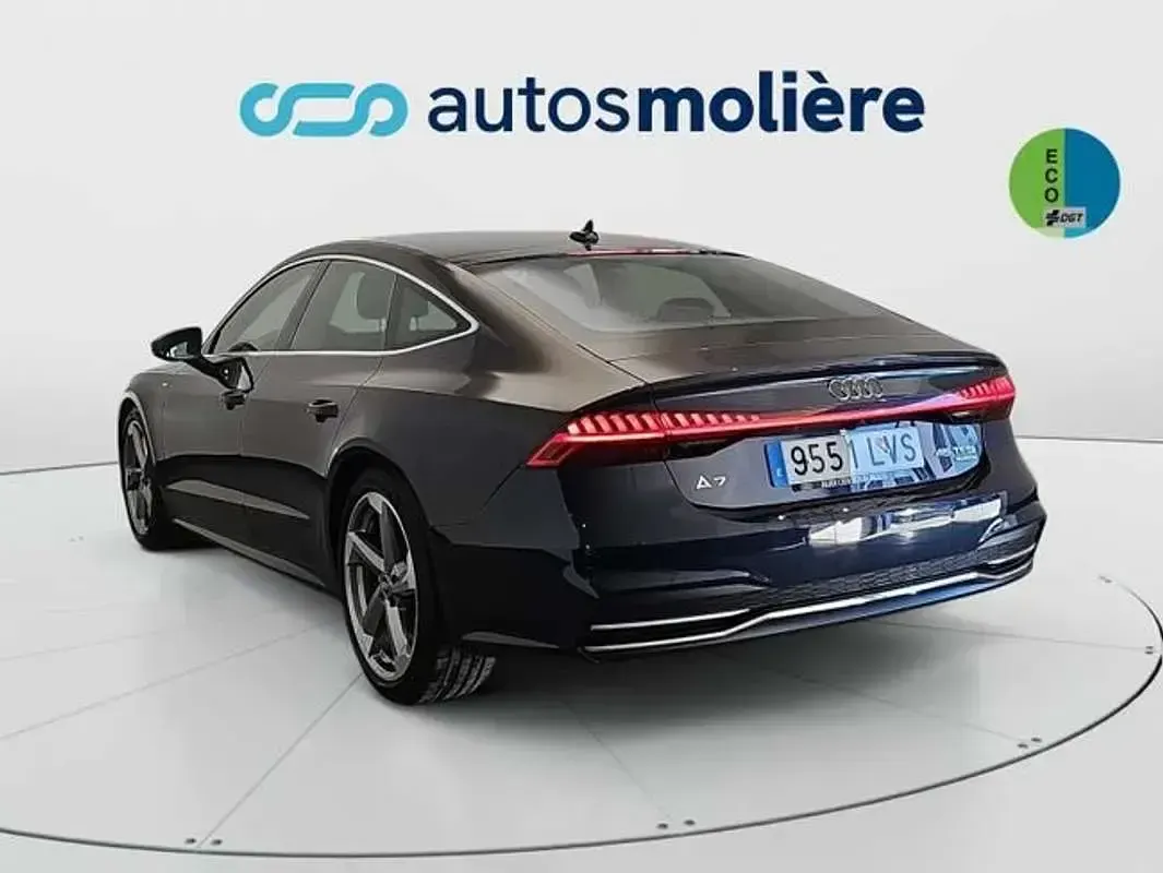 Usado Audi A7 Ambiente 245 CV (180 kW) 2021 Azul Berlina