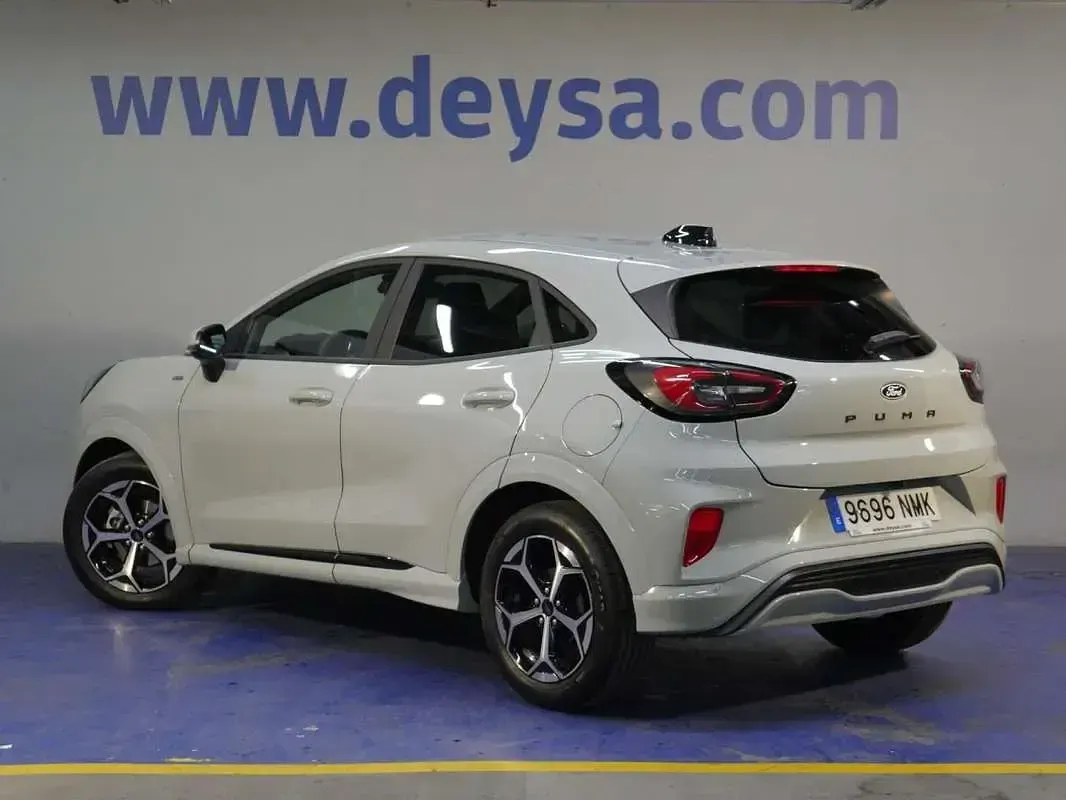 Usado Ford Puma ST-Line 125 CV (91 kW) 2026 Gris SUV