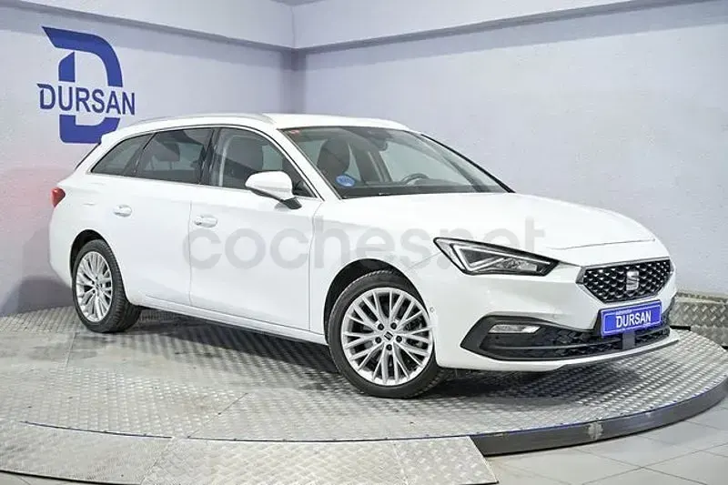 Usado Seat Leon FR 204 CV (150 kW) 2021 Blanco Familiar