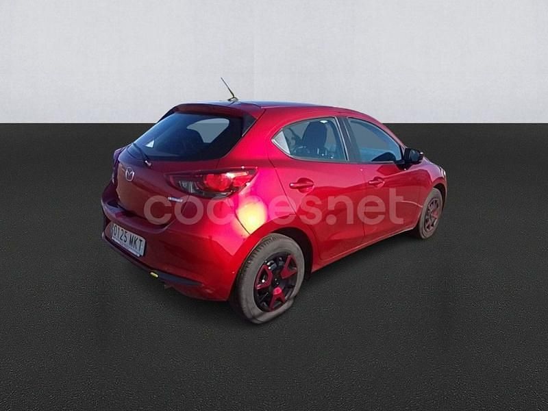 Usado Mazda 2 Center-Line 90 CV (66 kW) 2023 Granate Berlina