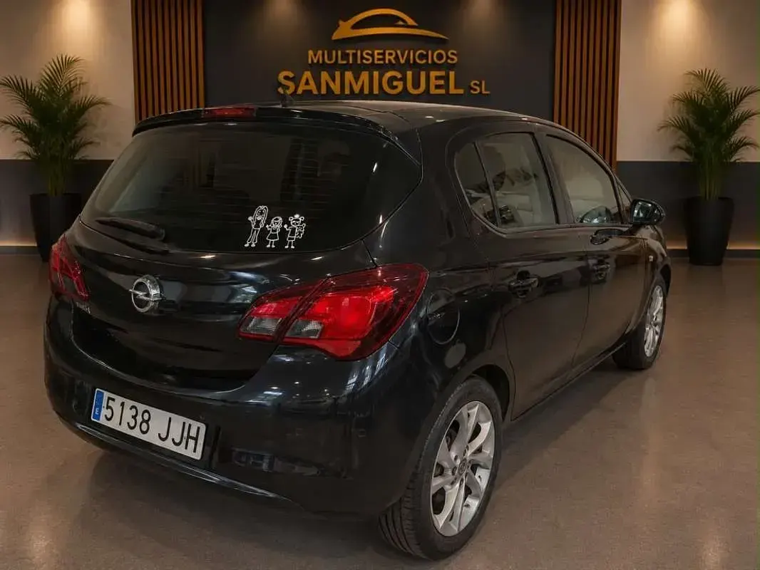 Usado Opel Corsa Design Edition 90 CV (66 kW) 2018 Plateado Utilitario