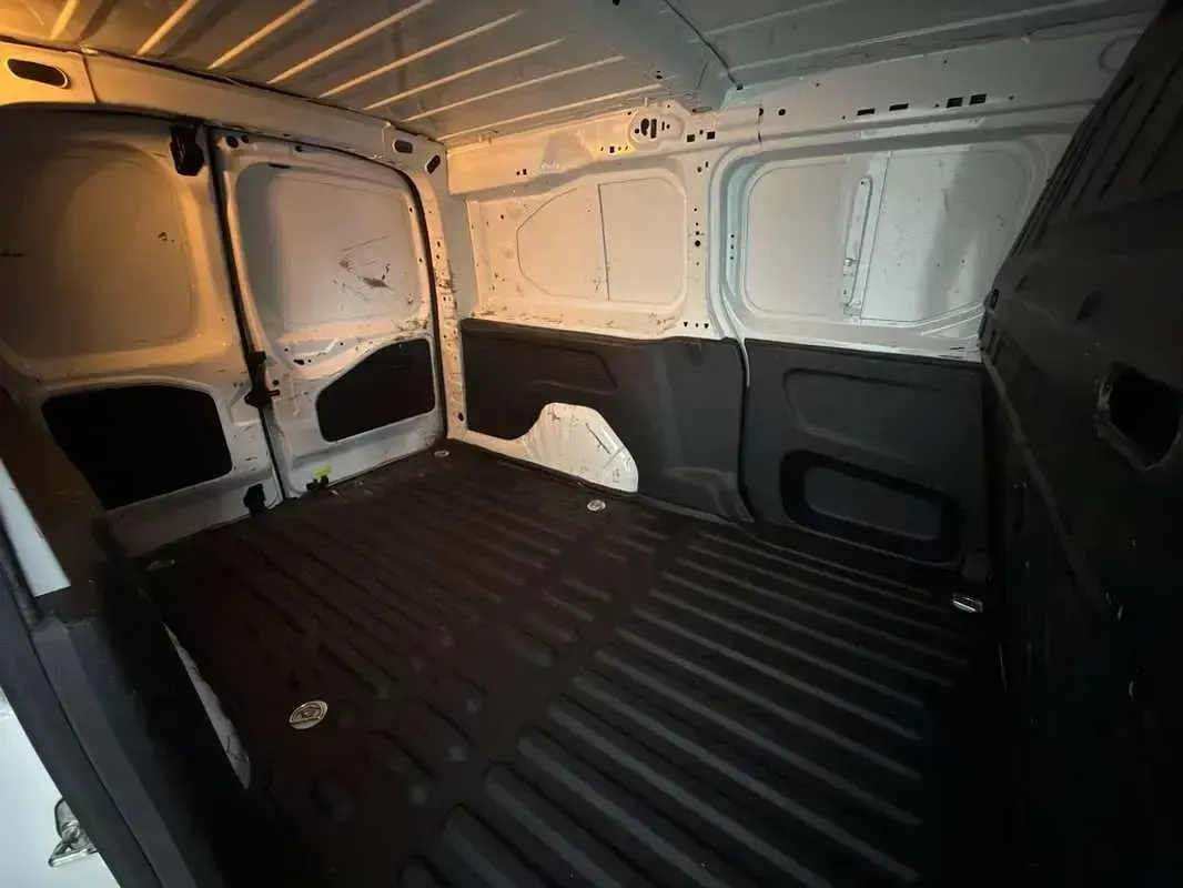 Usado Citroën e-Berlingo 102 CV (75 kW) 2022 Blanco Monovolumen