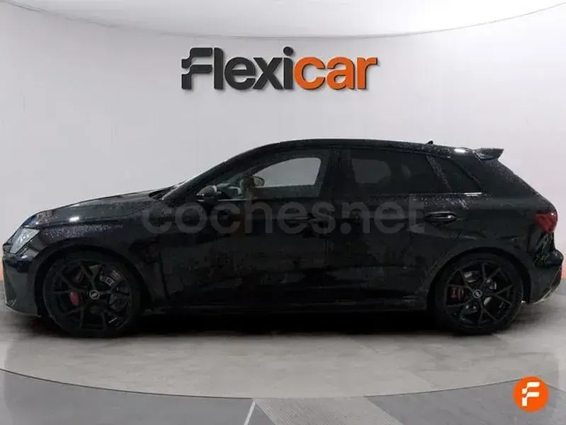 Usado Audi RS3 400 CV (294 kW) 2025 Negro Berlina