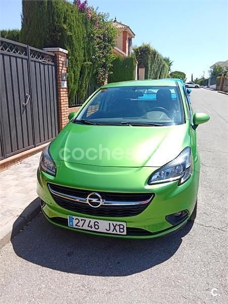 Usado Opel Corsa Selective 90 CV (66 kW) 2017 Verde Berlina