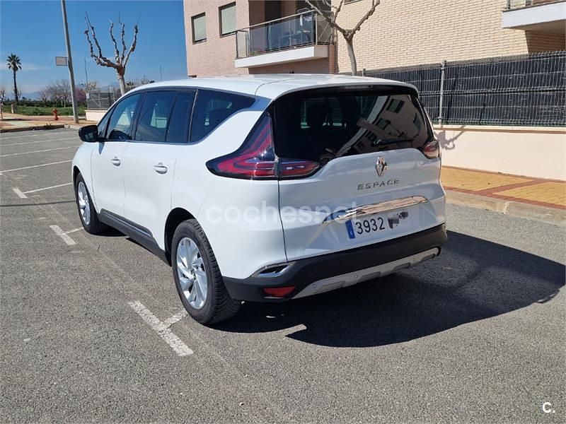 Usado Renault Espace Zen 160 CV (117 kW) 2016 Blanco Monovolumen