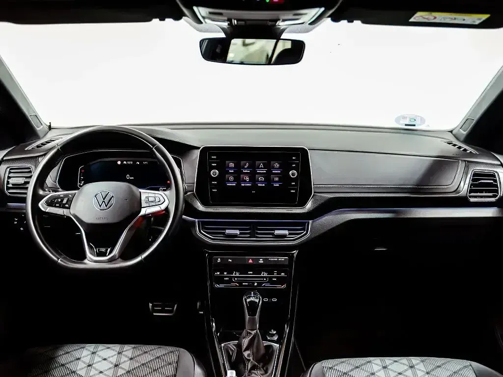 Usado VW T-Cross R-line 116 CV (85 kW) 2024 Negro SUV