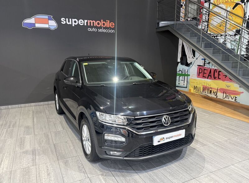 Usado VW T-Roc Edition 115 CV (84 kW) 2020 Negro SUV
