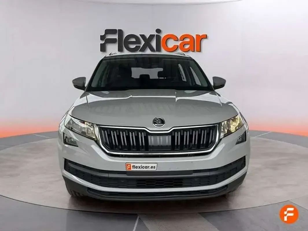 Usado Skoda Kodiaq Ambition 150 CV (110 kW) 2020 Gris SUV