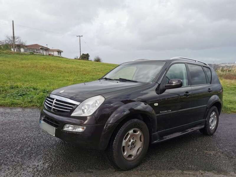 Negro Usado 2006 Ssangyong Rexton Limited SUV | 5590 € (Precio justo) - Imagen 1/4