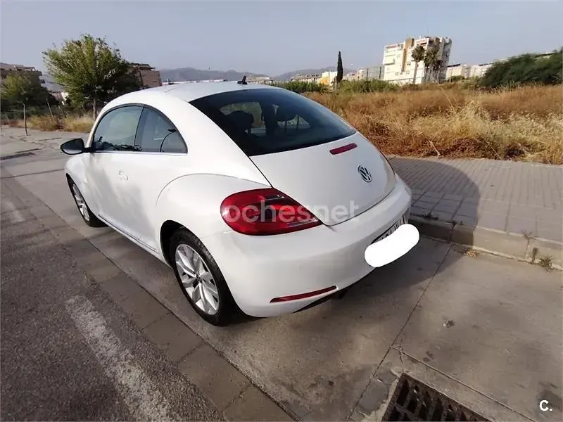 Usado VW Beetle Design 105 CV (77 kW) 2012 Blanco Utilitario