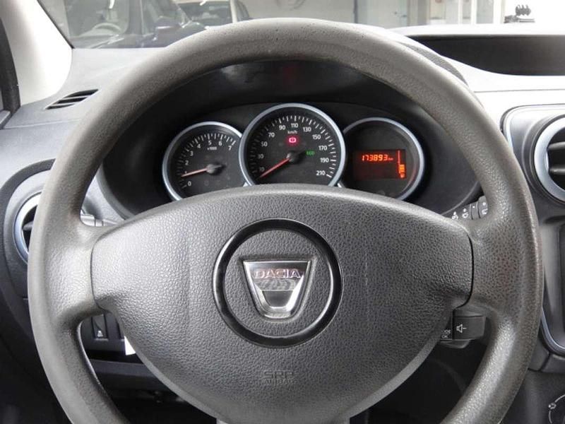 Usado Dacia Dokker Stepway 75 HP (55 kW) 2015 Azul Monovolume