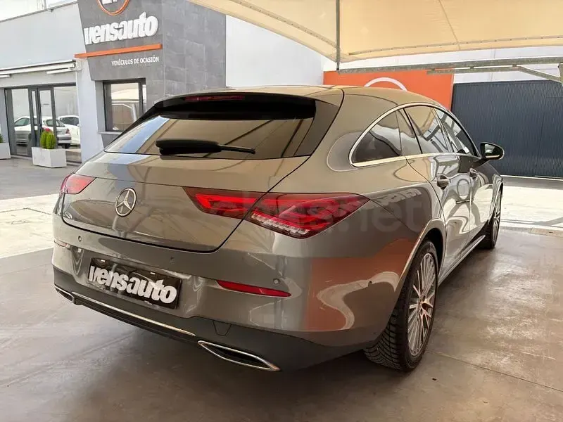 Käytetty Mercedes CLA200 Shooting Brake 150 HP (110 kW) 2022 Harmaa Farmari
