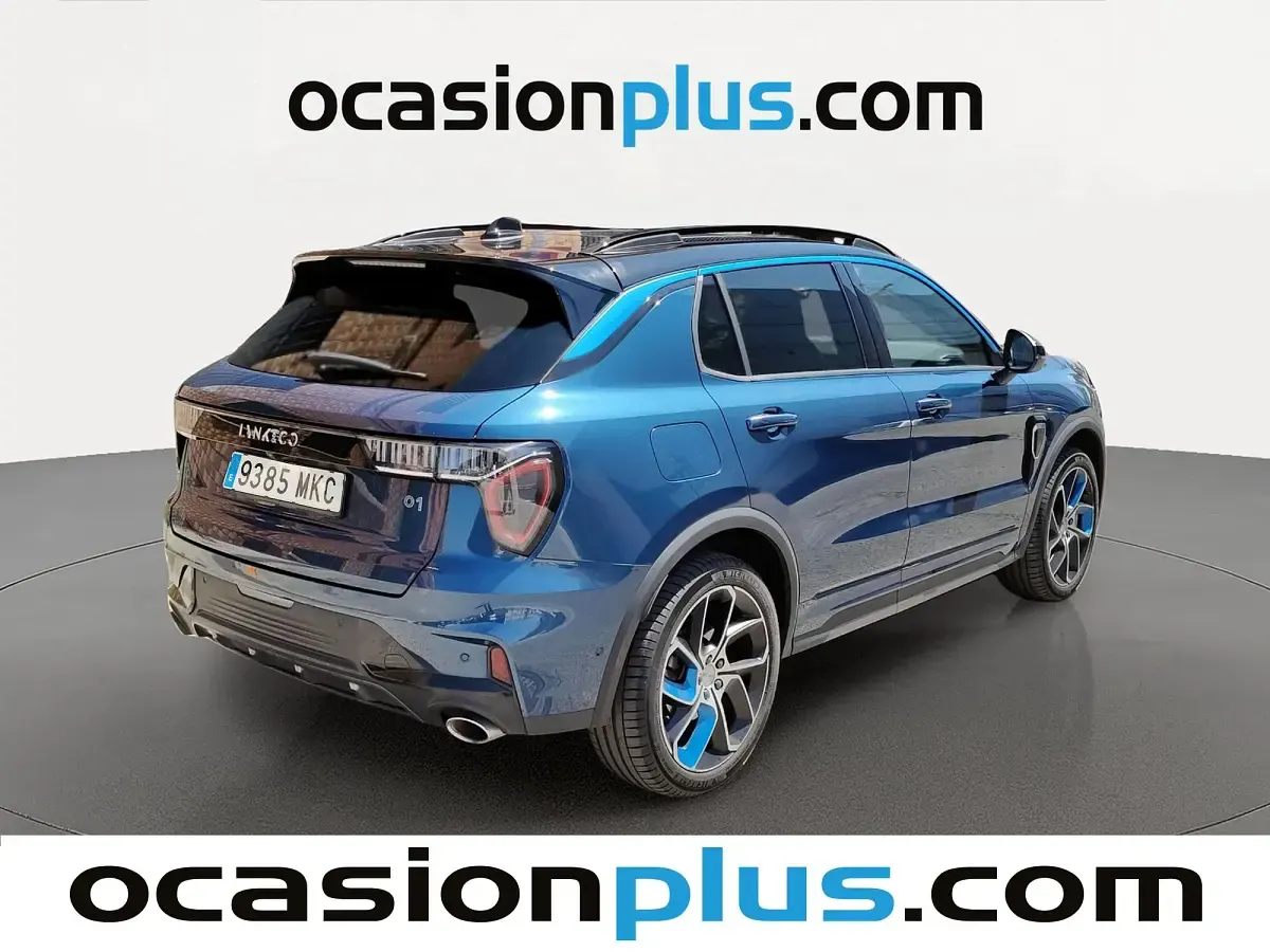 Usado Lynk & Co 01 261 CV (191 kW) 2023 Negro SUV