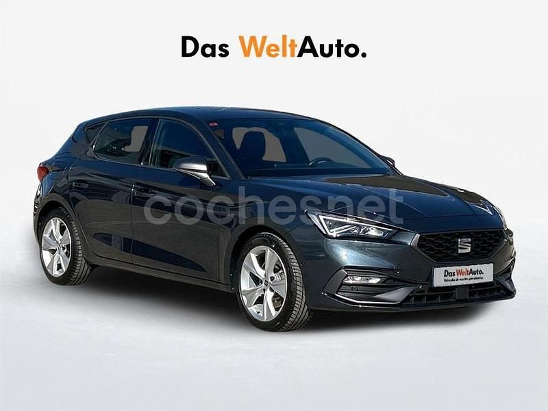 Gris Usado 2021 Seat Leon FR Berlina | 20.400 € (Precio justo) - Imagen 1/4