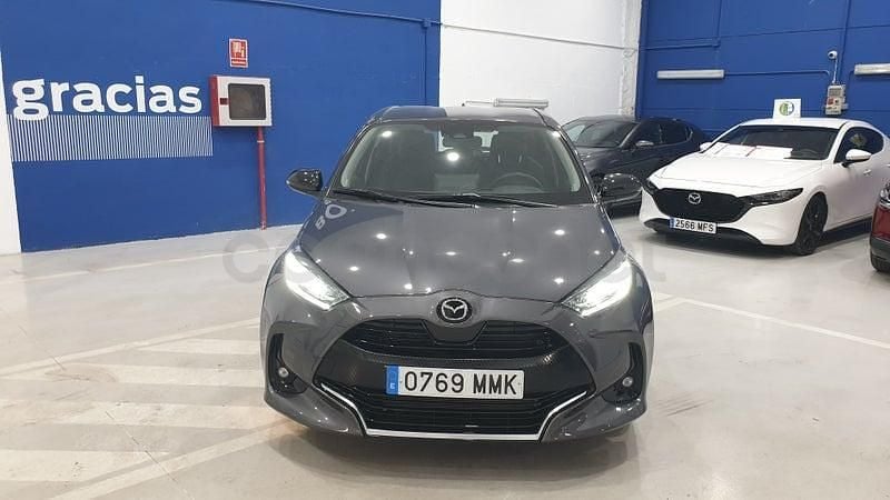 Usado Mazda 2 Comfort 116 CV (85 kW) 2023 Gris / plata Berlina