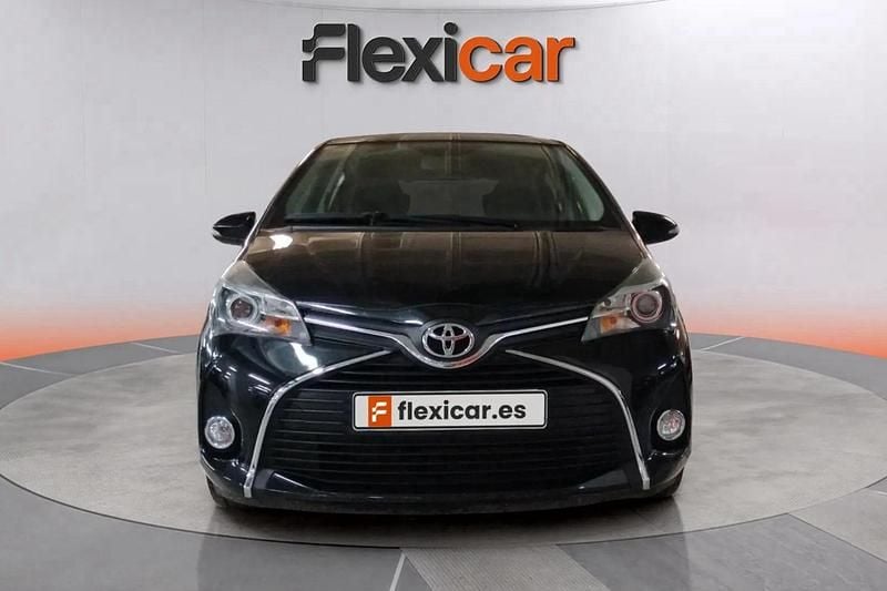 Usado Toyota Yaris Active 69 CV (50 kW) 2016 Negro Utilitario