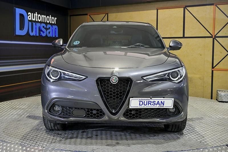 Usado Alfa Romeo Stelvio Veloce 210 CV (154 kW) 2021 Gris SUV
