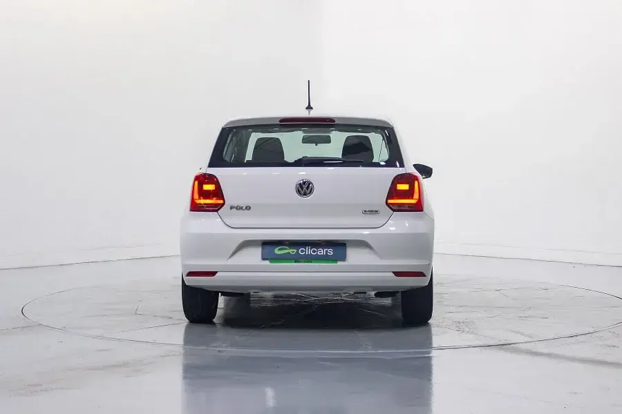 Usado VW Polo Advance 75 CV (55 kW) 2014 Blanco Berlina