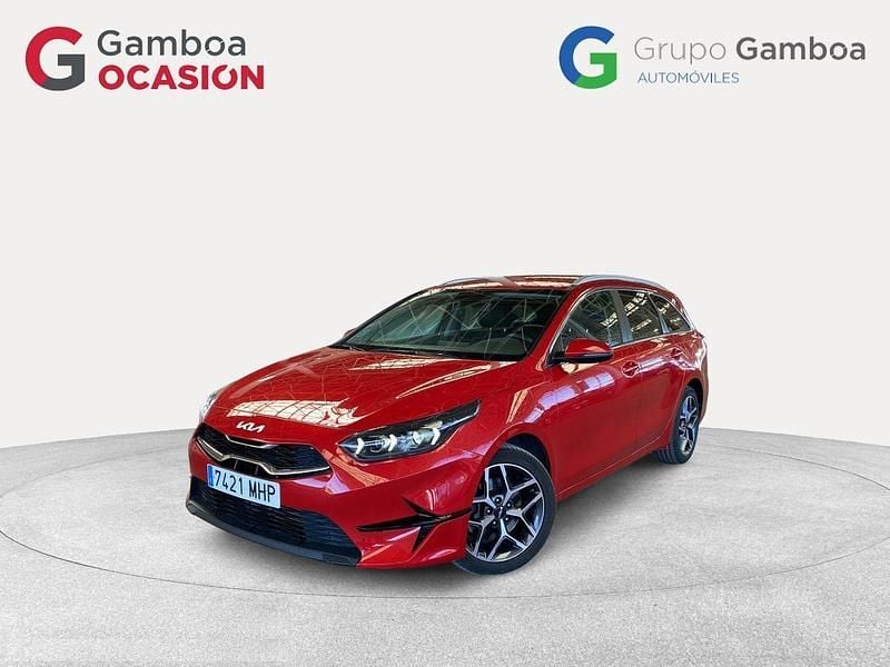 Rojo Usado 2023 Kia Ceed Familiar | 19.590 € (Precio justo) - Imagen 1/4