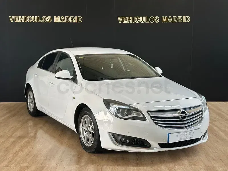 Usado Opel Insignia Business 140 CV (102 kW) 2014 Blanco Berlina