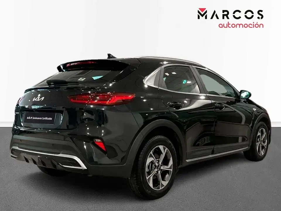 Usado Kia XCeed 101 CV (74 kW) 2024 Negro SUV