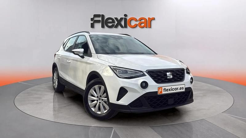Usado Seat Arona Style 115 HP (84 kW) 2025 Branco SUV