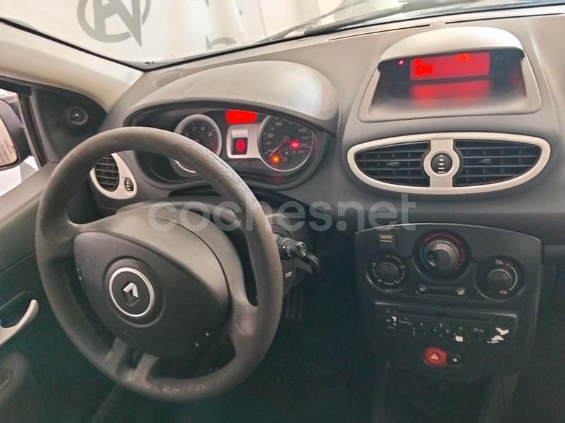 Usado Renault Clio II Business 75 CV (55 kW) 2011 Negro Berlina