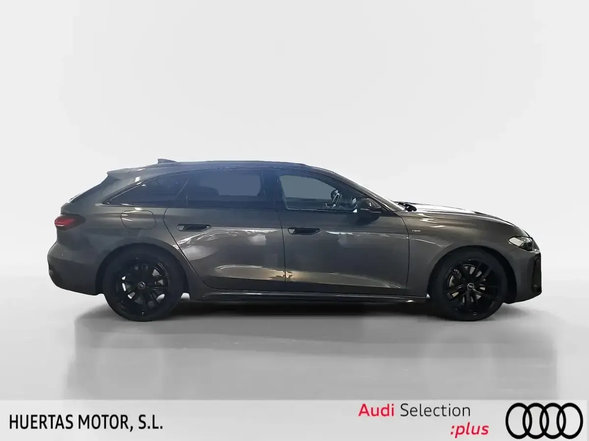 Usado Audi A5 Basis 204 CV (150 kW) 2025 Gris Familiar