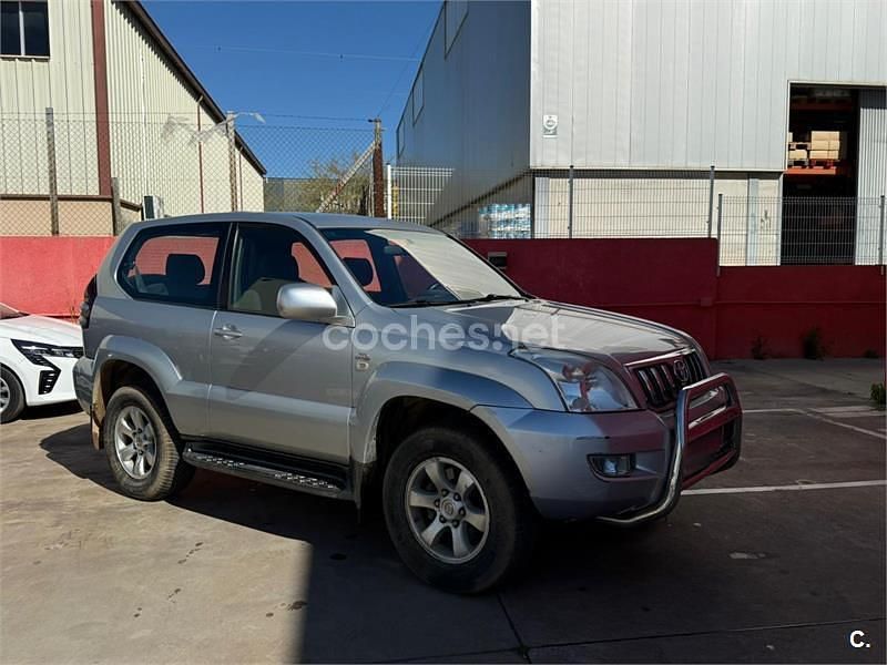 Usado Toyota Land Cruiser 173 CV (127 kW) 2007 Gris / plata SUV