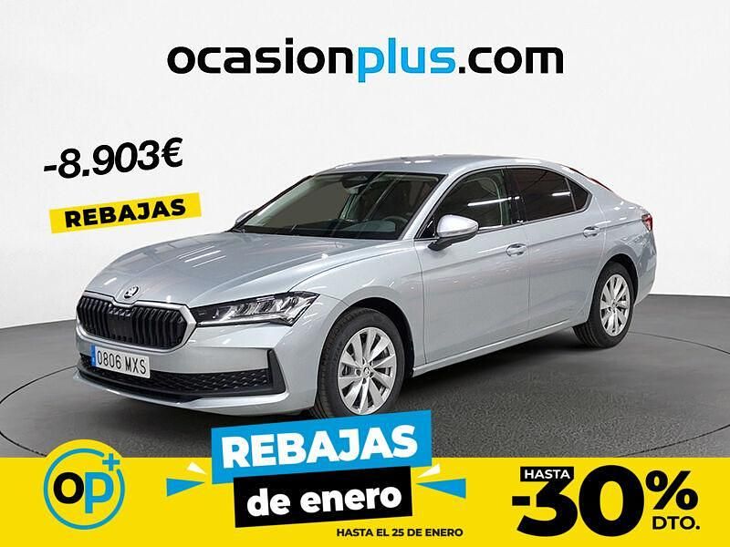 Gris / plata Nuevo 2025 Skoda Superb Essence Berlina | 30.990 € (Precio justo) - Imagen 1/4