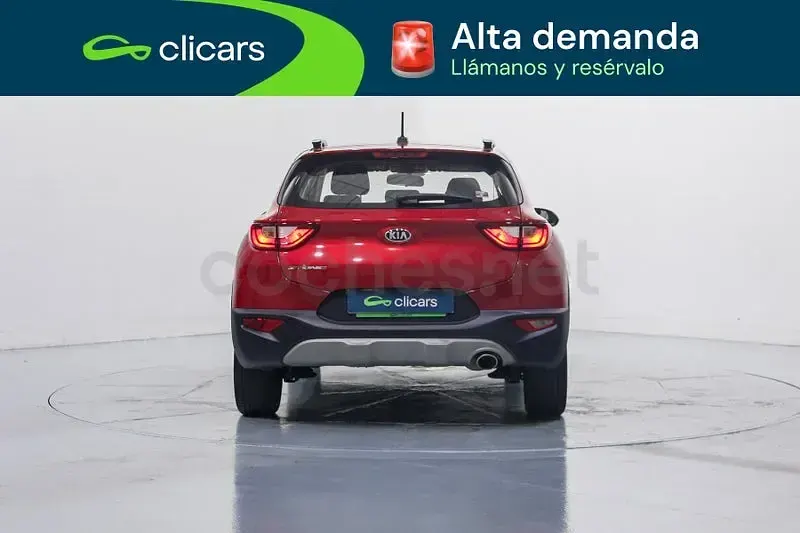 Usado Kia Stonic 84 CV (61 kW) 2020 Rojo SUV